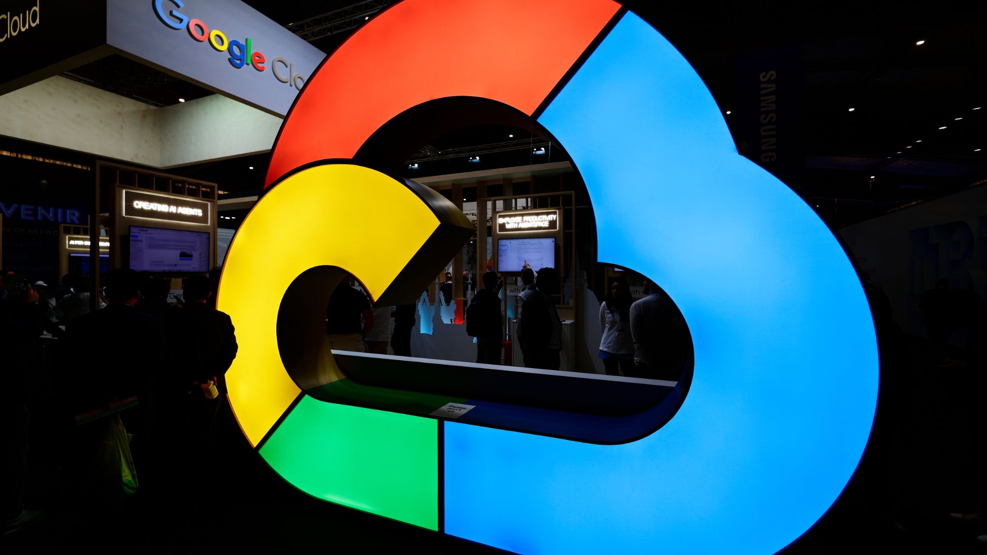 Google은 초기 5GB의 무료 클라우드 스토리지 한도를 줄였습니다. 사용자는 추가 보안 조치를 요구하기 위해 15GB를 요구했으며 회사는 '새로운 Acco에 대한 새로운 스토리지 정책을 테스트 중'이라고 확인했습니다.