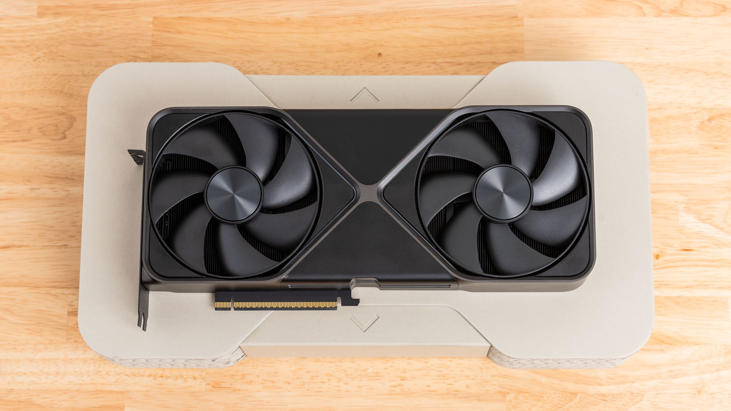 블랙웰 가격 인상 여파로 미국 내 지포스 RTX 50 시리즈 GPU 가격 최대 39% 폭등 — RTX 5070은 36% 인상