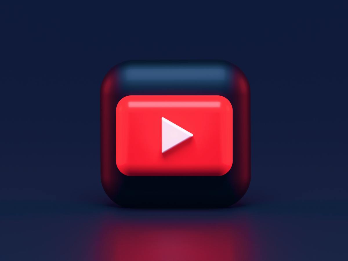 YouTube의 최신 실험에서는 대화형 AI 도구를 TV에 도입했습니다.